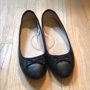 Girls Black Ballet flats